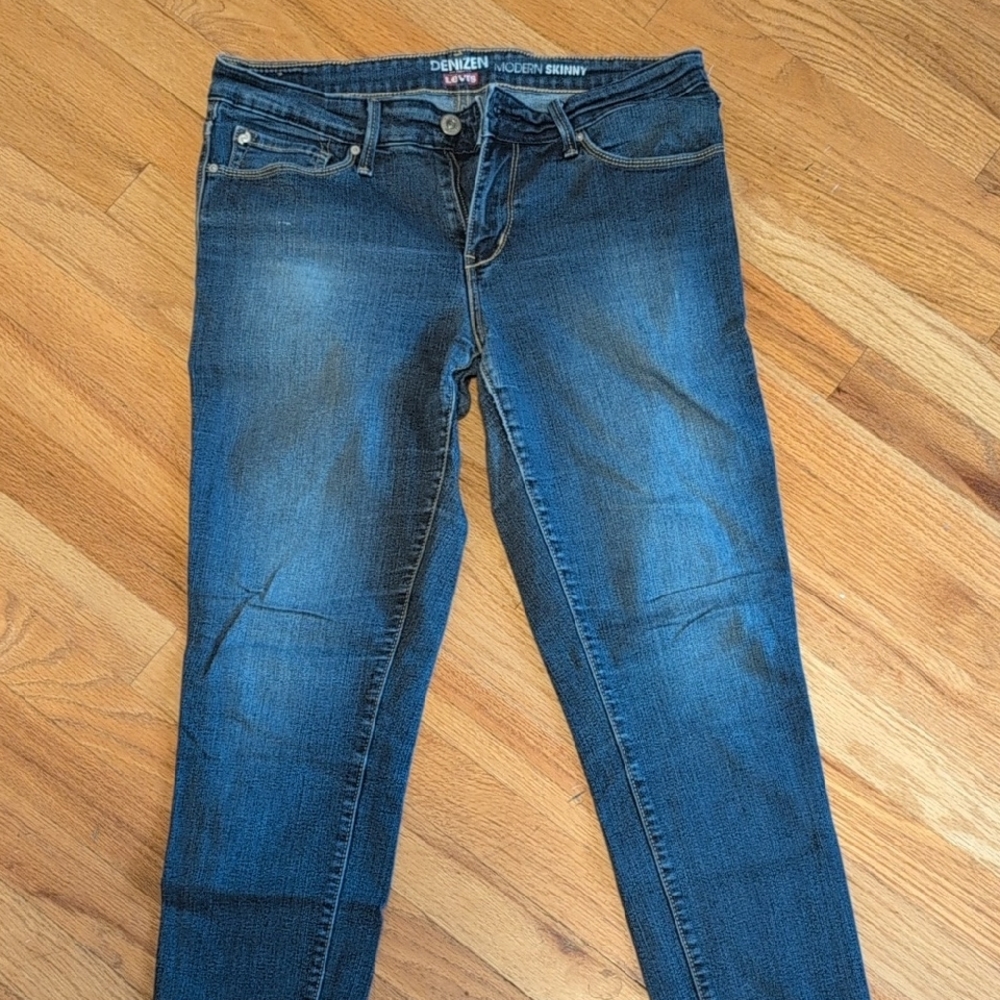 Denizen from Levi's Blue Skinny Jeans with Medium Wash